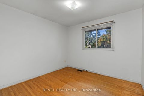 Photo 18 at 22 Belcourt Avenue, Grove East, Barrie Photo 18 at 22 Belcourt Avenue, Grove East, Barrie