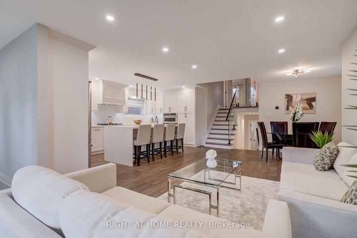 Photo 8 at 260 Louis Drive, Everett (Cooksville), Adjala-Tosorontio