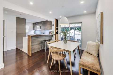 Photo 7 at 80 Edinborough Court, Smythe, Toronto