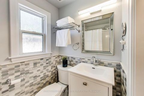 Photo 19 at 80 Edinborough Court, Smythe, Toronto