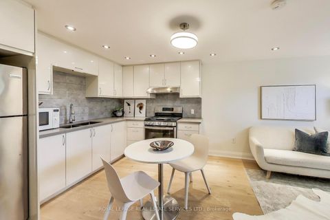 Photo 25 at 80 Edinborough Court, Smythe, Toronto