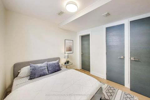 Photo 28 at 80 Edinborough Court, Smythe, Toronto
