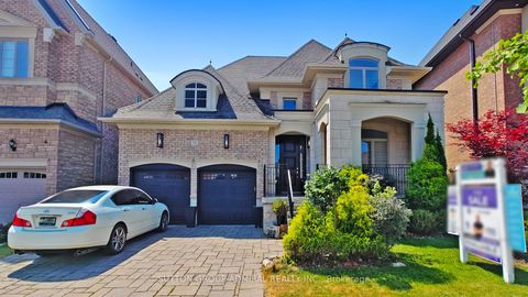 Photo 1 at 392 Woodgate Pines Drive, Kleinburg, Vaughan