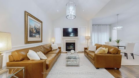 Photo 8 at 392 Woodgate Pines Drive, Kleinburg, Vaughan