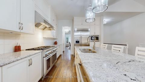Photo 13 at 392 Woodgate Pines Drive, Kleinburg, Vaughan
