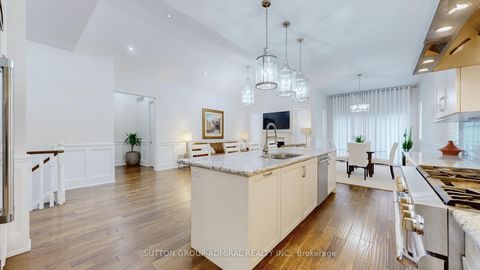 Photo 14 at 392 Woodgate Pines Drive, Kleinburg, Vaughan