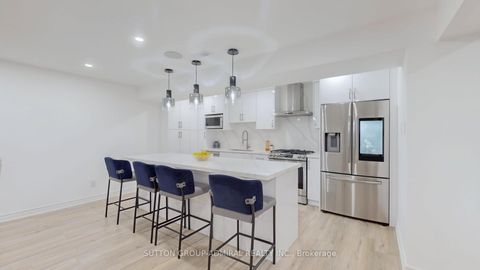 Photo 32 at 392 Woodgate Pines Drive, Kleinburg, Vaughan
