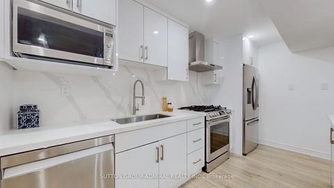 Photo 34 at 392 Woodgate Pines Drive, Kleinburg, Vaughan