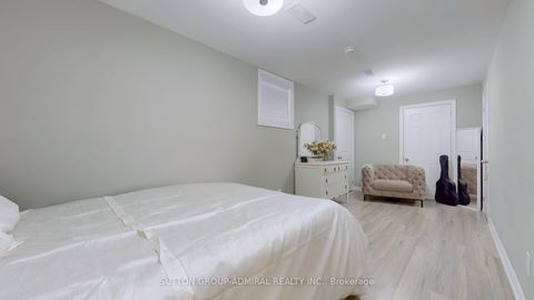 Photo 40 at 392 Woodgate Pines Drive, Kleinburg, Vaughan