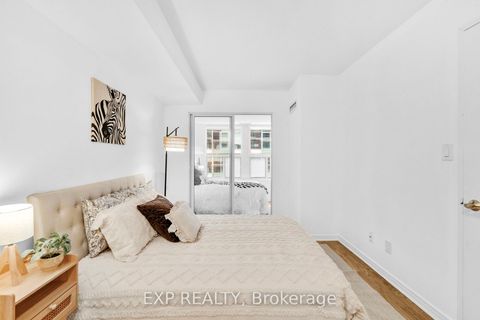 Photo 7 at 812 - 230 King Street E, Moss Park, Toronto