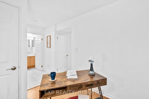 Photo 14 at 812 - 230 King Street E, Moss Park, Toronto