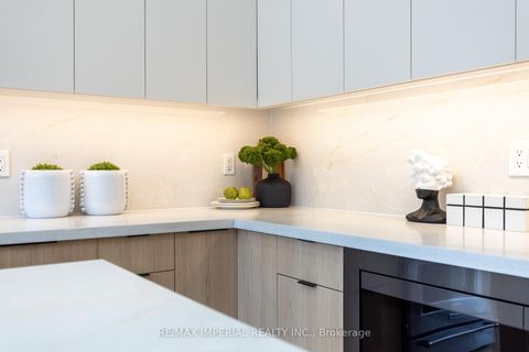 Photo 23 at 59 Amparo Drive, Vellore Village, Vaughan