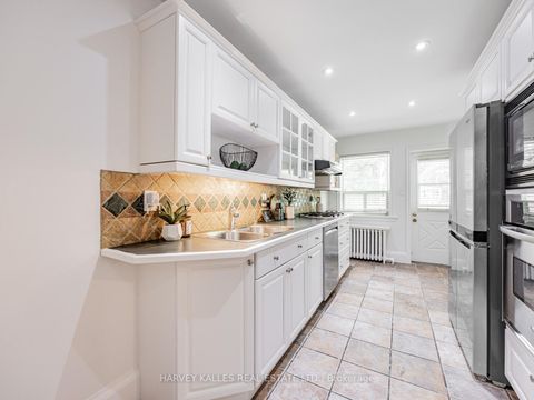 Photo 11 at 191 Glen Cedar Road, Cedarvale, Toronto