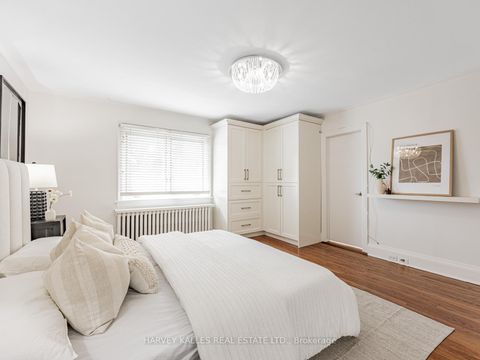Photo 14 at 191 Glen Cedar Road, Cedarvale, Toronto