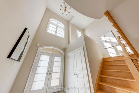 Photo 6 at 16 Randolph Drive, Patterson, Vaughan