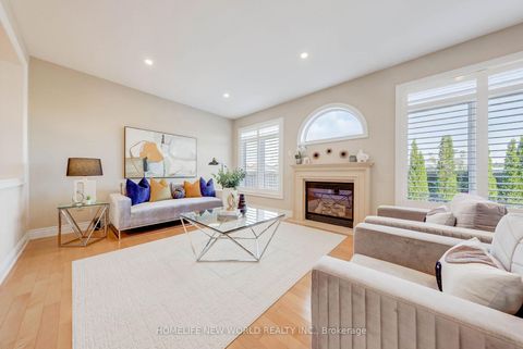 Photo 13 at 16 Randolph Drive, Patterson, Vaughan