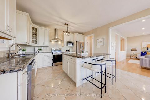 Photo 19 at 16 Randolph Drive, Patterson, Vaughan