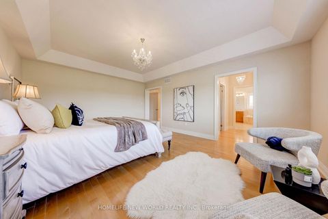Photo 26 at 16 Randolph Drive, Patterson, Vaughan