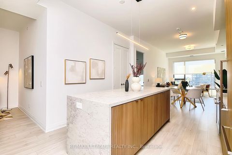 Photo 2 at 617 - 280 Howland Avenue, Annex, Toronto