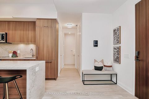Photo 4 at 617 - 280 Howland Avenue, Annex, Toronto