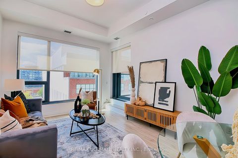Photo 9 at 617 - 280 Howland Avenue, Annex, Toronto