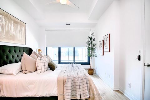Photo 13 at 617 - 280 Howland Avenue, Annex, Toronto