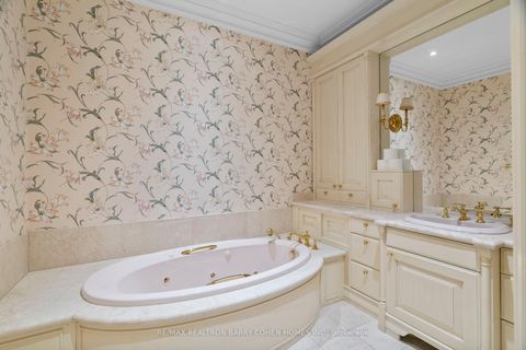 Photo 13 at 206 - 1 Post Road, York Mills, Toronto