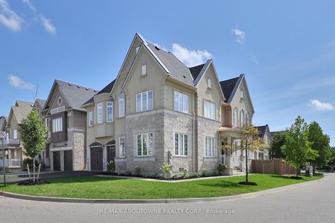 Photo 1 at 2163 Vineland Crescent, RO River Oaks, Oakville