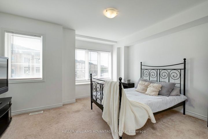 Photo 12 at 148 Cleanside Road, Birchmount, Toronto