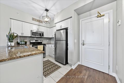 Photo 7 at 508 - 9255 Jane Street, Maple, Vaughan