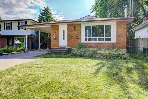 Photo 1 at 138 Osborne Crescent, CP College Park, Oakville