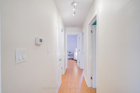 Photo 6 at 138 Osborne Crescent, CP College Park, Oakville