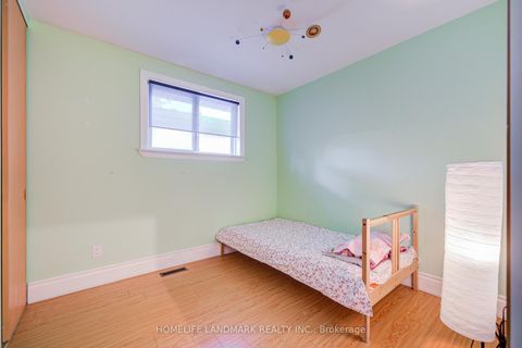 Photo 21 at 138 Osborne Crescent, CP College Park, Oakville