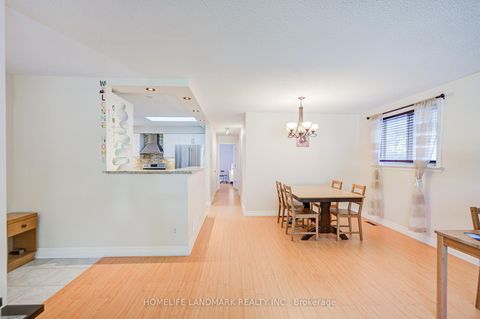 Photo 25 at 138 Osborne Crescent, CP College Park, Oakville