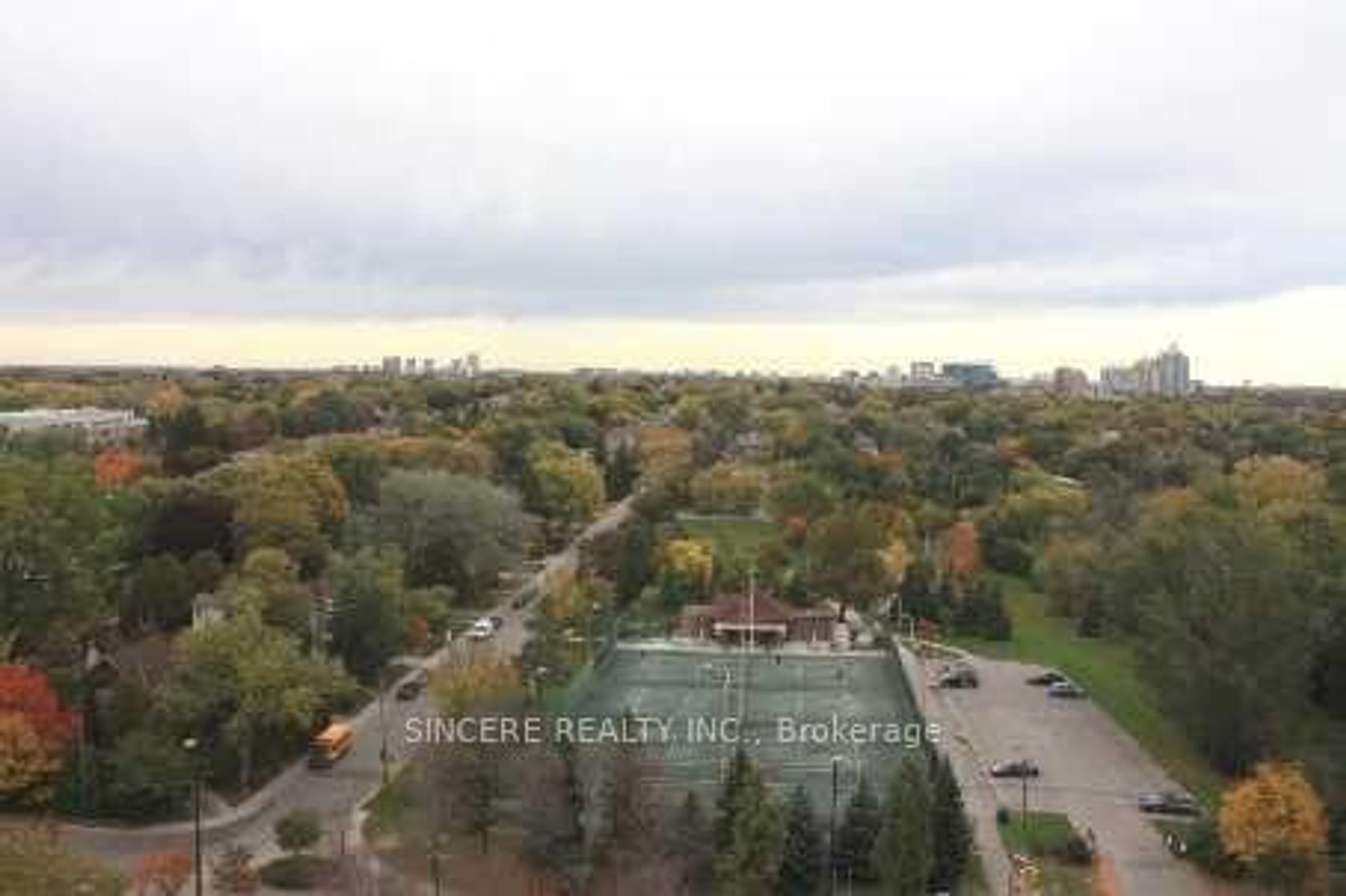 1622 - 35 Hollywood Avenue, Willowdale East, Toronto 