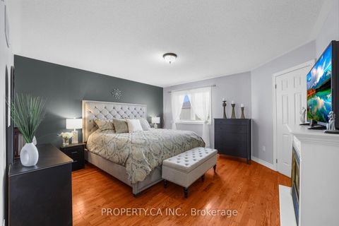 Photo 18 at 25 Boticelli Way, Vellore Village, Vaughan