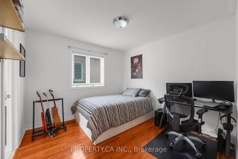 Photo 24 at 25 Boticelli Way, Vellore Village, Vaughan
