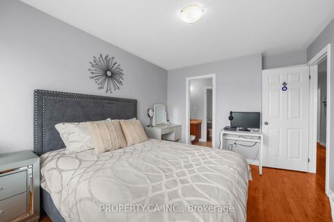 Photo 28 at 25 Boticelli Way, Vellore Village, Vaughan