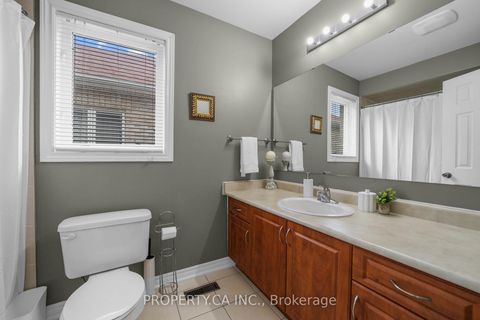 Photo 30 at 25 Boticelli Way, Vellore Village, Vaughan