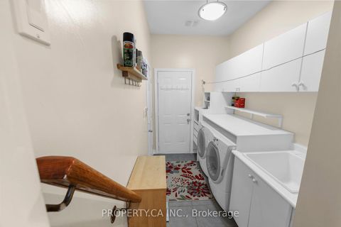 Photo 31 at 25 Boticelli Way, Vellore Village, Vaughan