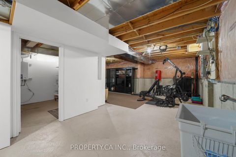 Photo 33 at 25 Boticelli Way, Vellore Village, Vaughan