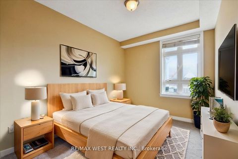 Photo 6 at 9 - 9 Pine Street, Weston, Toronto