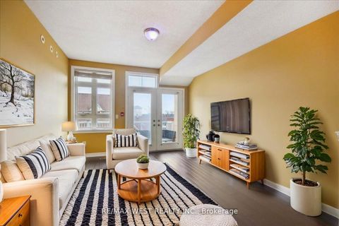 Photo 9 at 9 - 9 Pine Street, Weston, Toronto