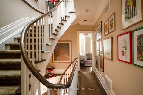 Photo 15 at 3 - 12 Macpherson Avenue, Annex, Toronto