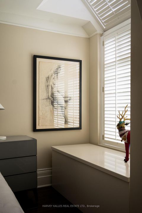 Photo 18 at 3 - 12 Macpherson Avenue, Annex, Toronto