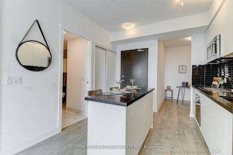 Photo 19 at 610 - 2 Teagarden Court, Willowdale East, Toronto