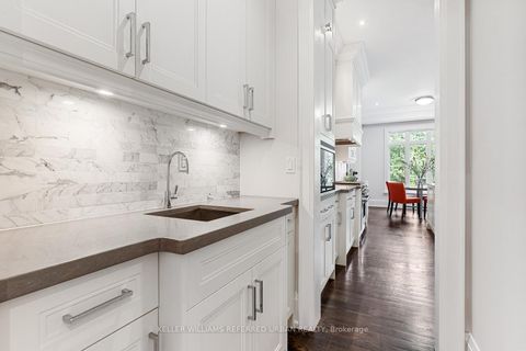 Photo 11 at 506 Castlefield Avenue, Forest Hill North, Toronto