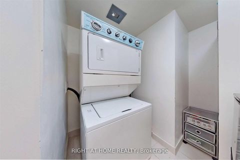 Photo 22 at 301 - 222 Finch Avenue W, Willowdale West, Toronto