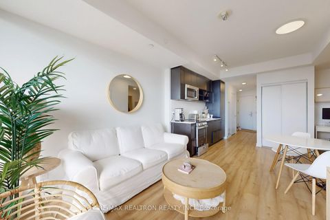Photo 6 at 1901 - 135 East Liberty Street, Niagara, Toronto