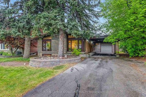 Photo 0 at 23 Palomino Crescent, Bayview Village, Toronto
